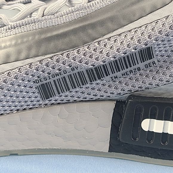 Adidas Running Shoes Mens Size 8.5 NMD R1 Spectoo NASA Halo Silver Orange FZ3200 - Picture 11 of 16